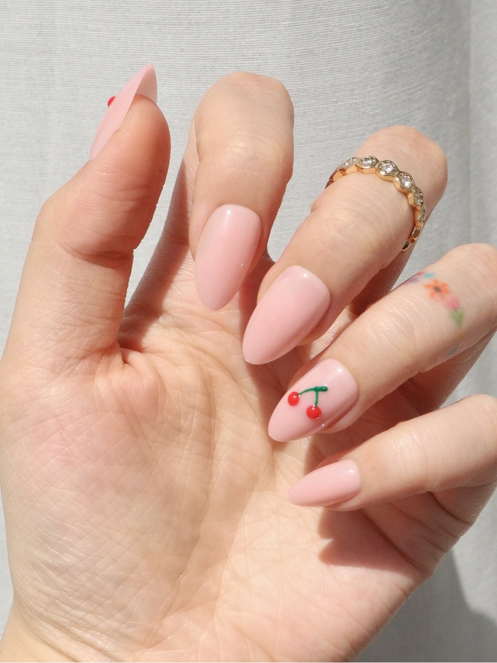 NWOT Nail Reformation Mon Cherie Short Almond Press On Nails
